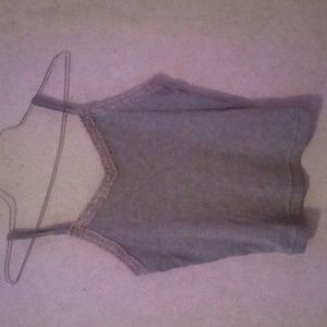 Red Paint Medium grey cropped tank top